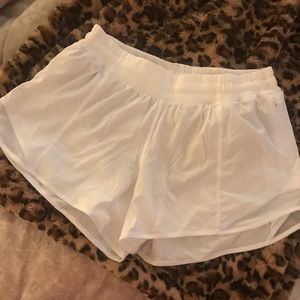 Lululemon Hotty Hot Short 4in
